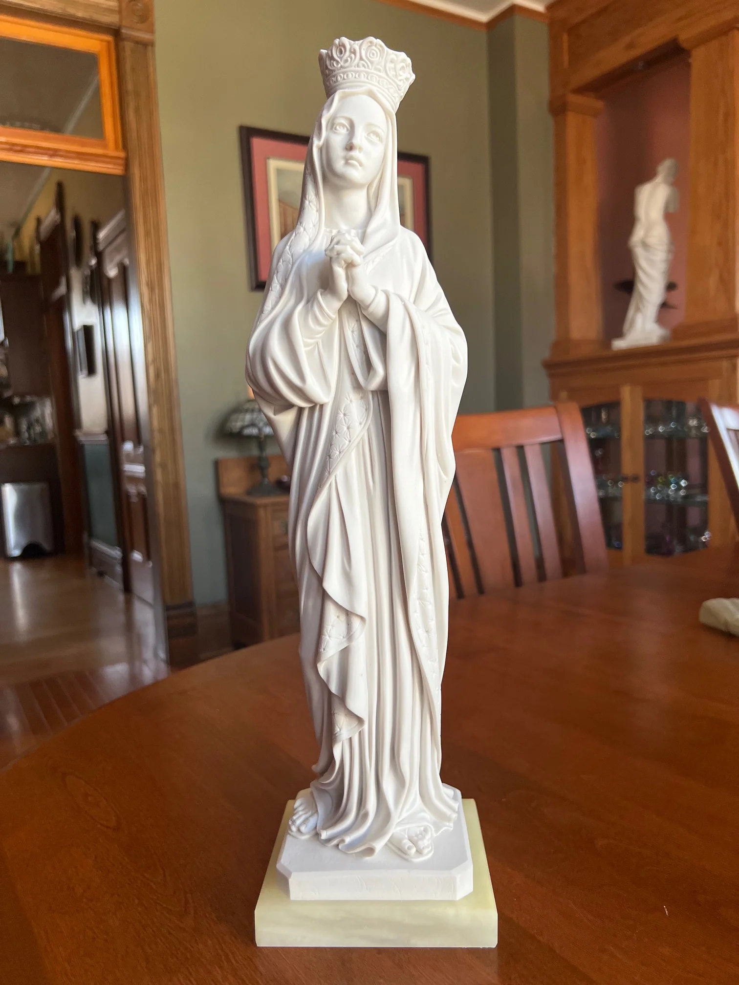 Virgin Mary Queen of Heaven Bonded Alabaster Statue 17.5" - Image 7