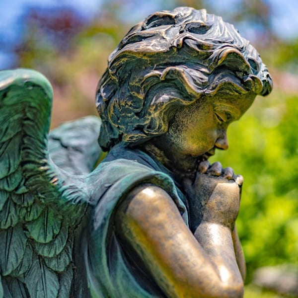 Angel Praying on Pedestal Garden Statue - Image 4