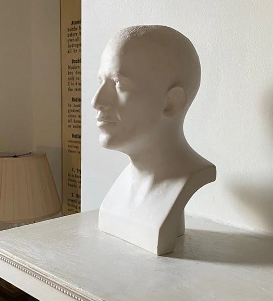 Barack H. Obama Presidential Bust Sculpture - Image 2