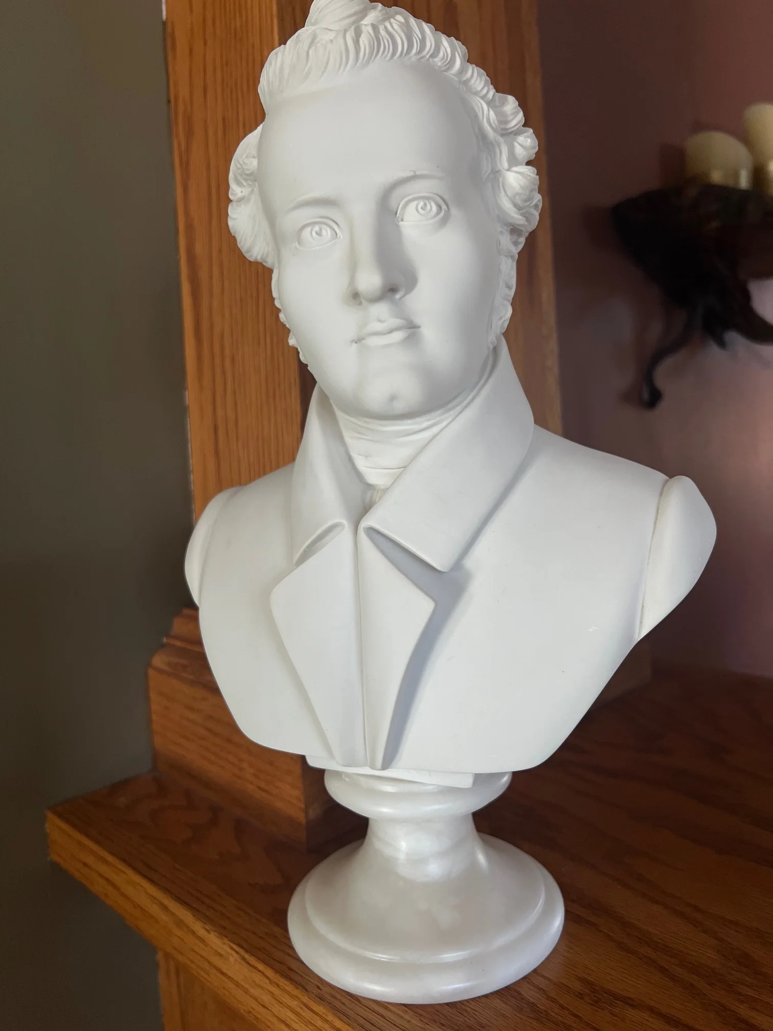 Bellini Bust Sculpture — Fine Italian Alabaster Portrait - Image 5