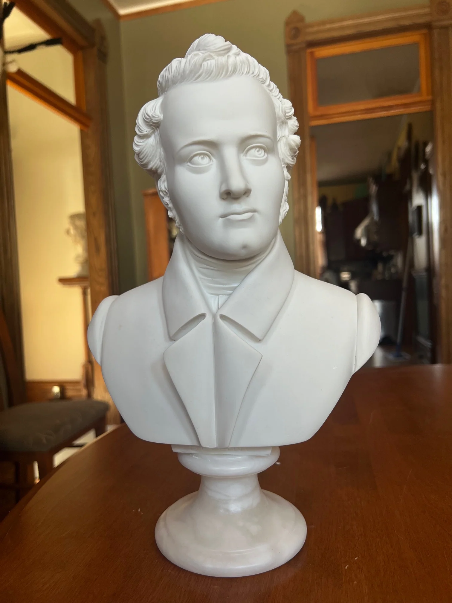 Bellini Bust Sculpture — Fine Italian Alabaster Portrait - Image 6