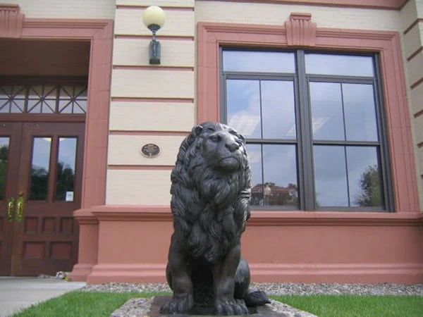 Bronze Lions Pair Sitting Monumental Statues - Image 9