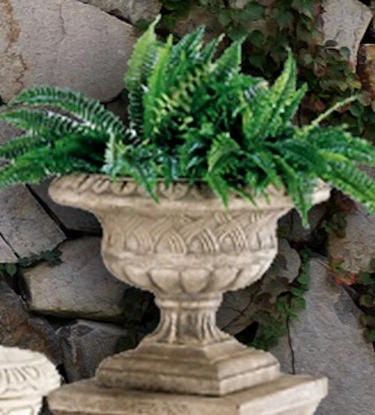 Classic Garden Planter Large - Image 2