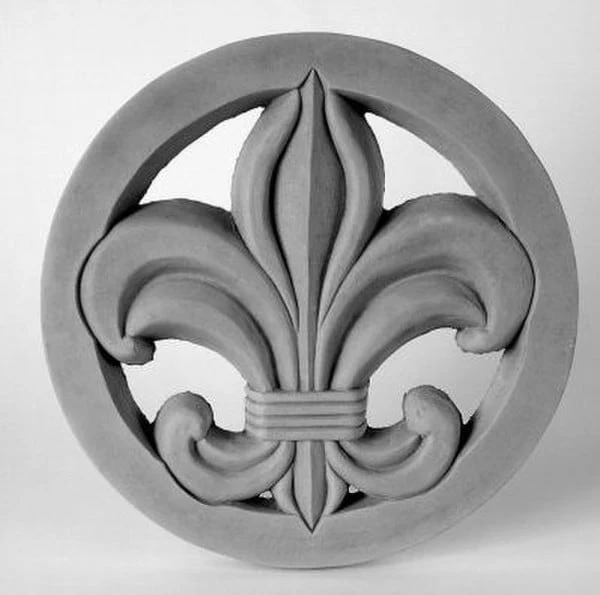 Fleur De Lis Stepstone - Image 2