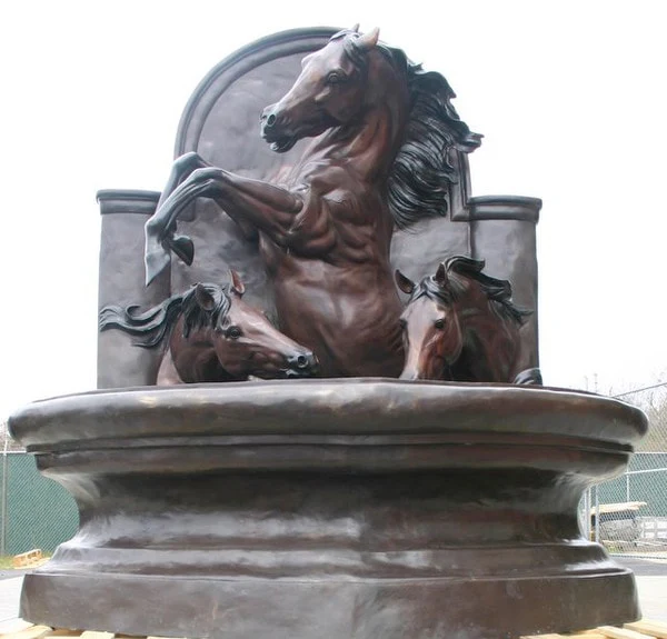 Three Horse Wall Fountain Medium Garden Sculpture - Image 3