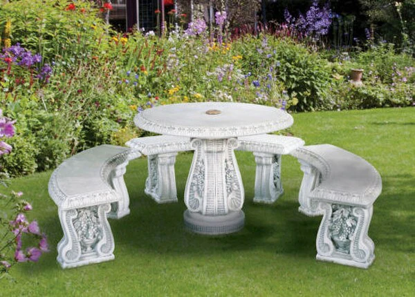 Grapeleaf Table 40" Dia. X 30" High - Image 3