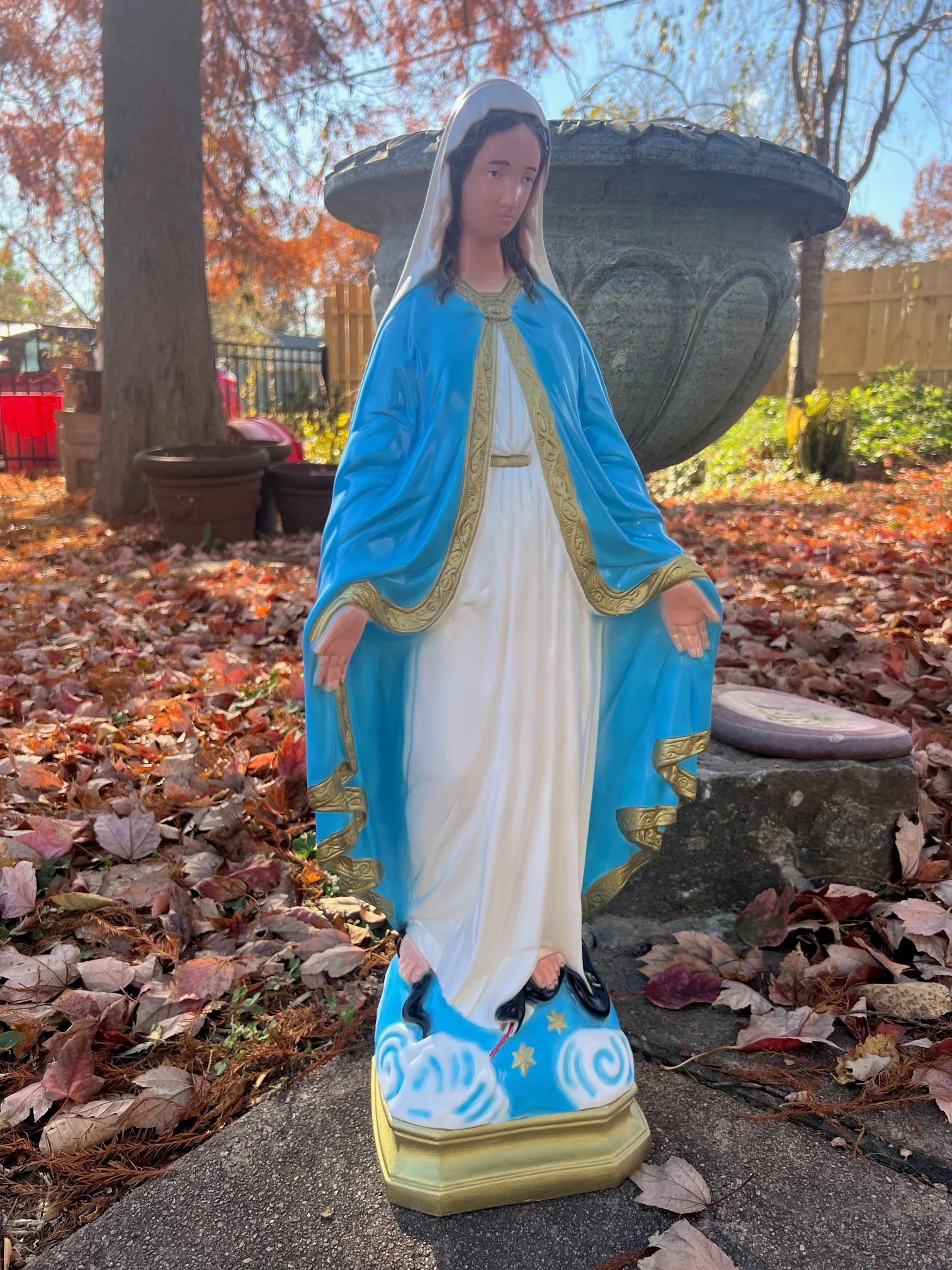 Our Lady Of Grace Color 24" High Statue - Image 3