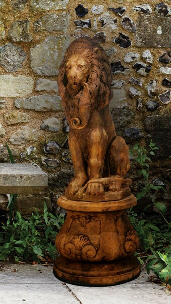 Lion Regal Large & Round Base 64" High - Image 2