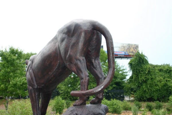 Lioness Climbing Rock Bronze Statue - Image 3