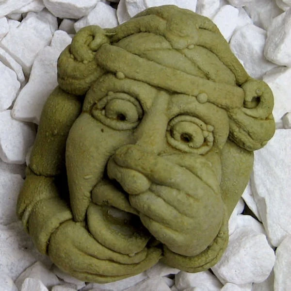 Maiden Gargoyle Wall Plaque - Image 2