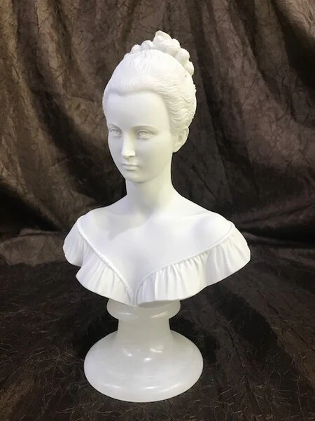 Manon Lescaut Literary Muse Bust 9" High Sculpture - Image 5