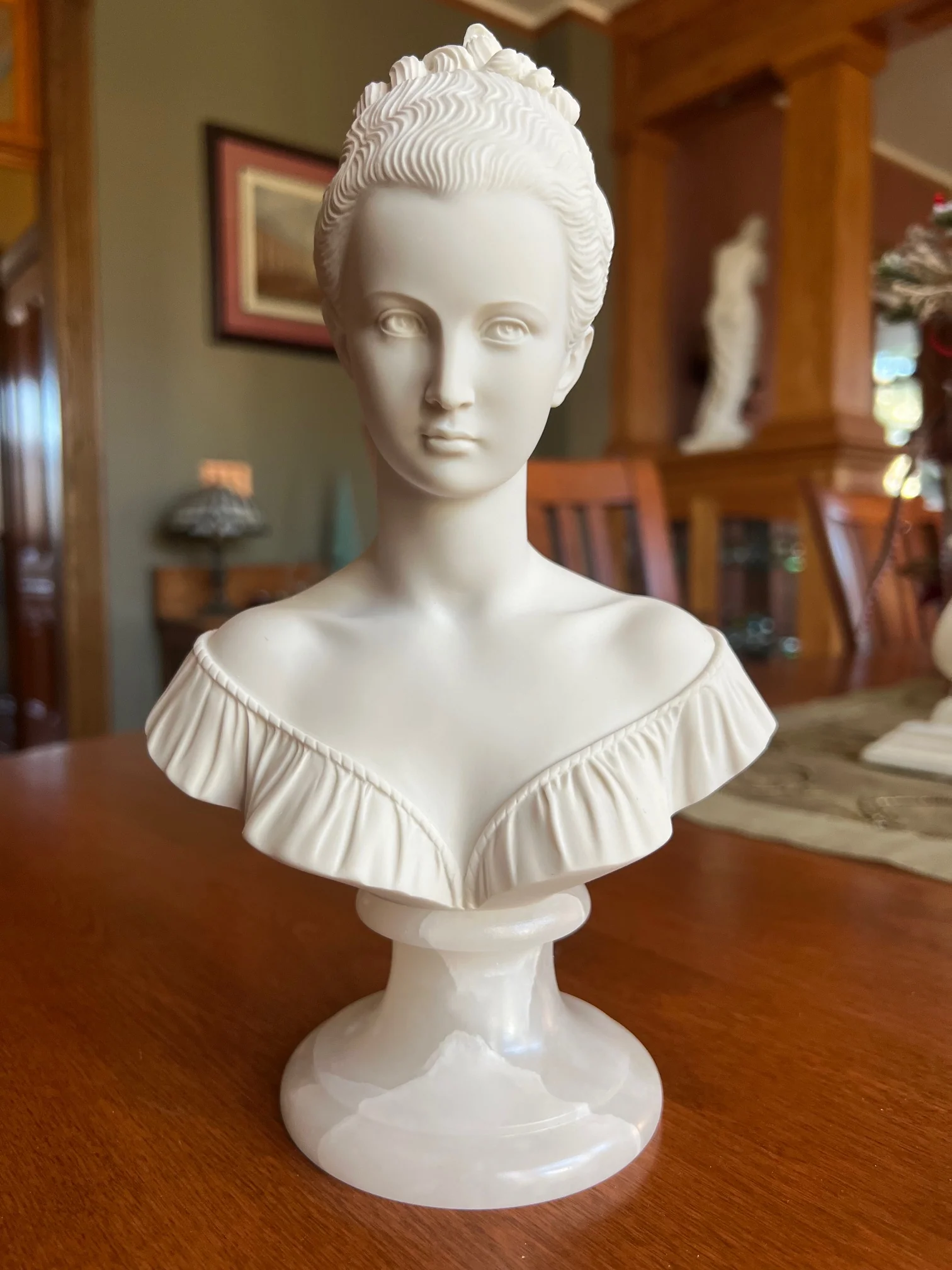 Manon Lescaut Literary Muse Bust 9" High Sculpture - Image 9
