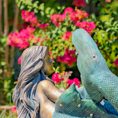 Mermaid Laying in Repose Garden Sculpture - Image 2