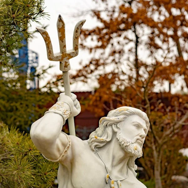 Merman Garden Statue Throwing Trident - Image 5