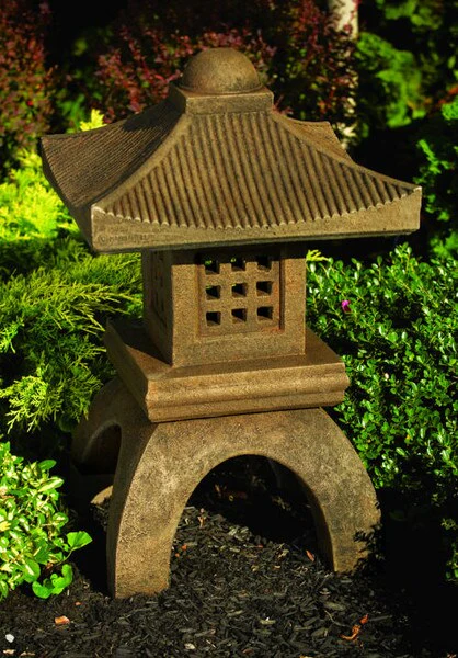 Pagoda Square Japanese Lantern Sculpture 30.5" High - Image 3