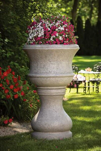 Pozzilli Urn with Matching Pedestal