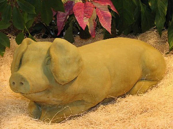 Contented Pig Garden Sculpture - Image 2