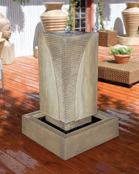 Ribbed Monolith Fountain