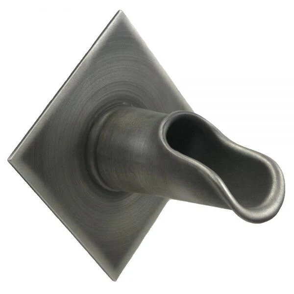 Roman Scupper W/ Diamond Backplate