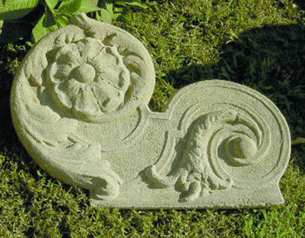 Scroll Plaque Right