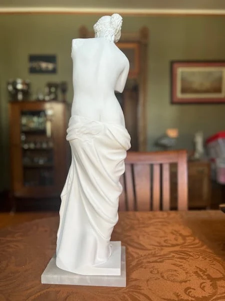Venus De Milo Sculpture 25" High - Image 4