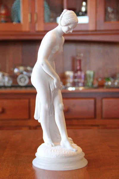 Venus Of The Bath By Falconet 16"high - Image 4